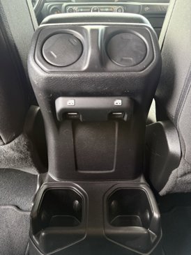 Used 2022 Jeep Wrangler Unlimited Sport image 18