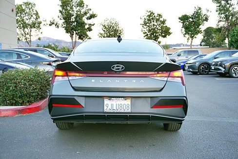 Certified 2024 Hyundai Elantra SEL image 9