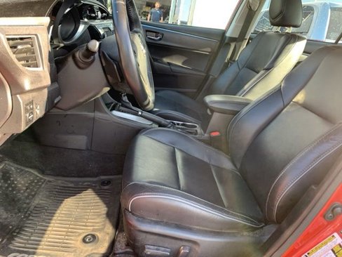 Used 2016 Toyota Corolla S Premium image 11