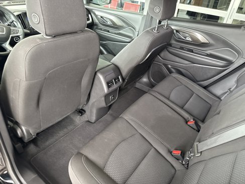 Used 2024 GMC Terrain SLE image 12