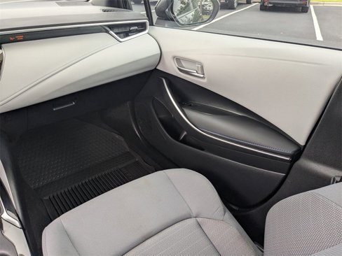 Used 2022 Toyota Corolla SE image 16