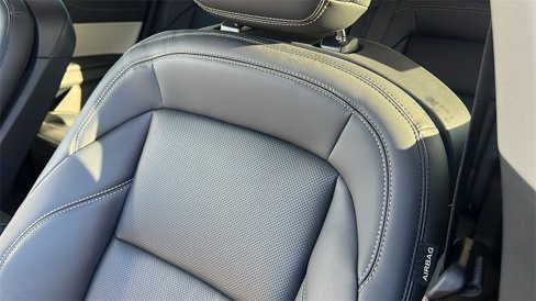 New 2025 Lincoln Nautilus Premier image 19