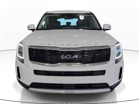 Used 2022 Kia Telluride LX image 3