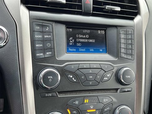 Used 2017 Ford Fusion SE image 17