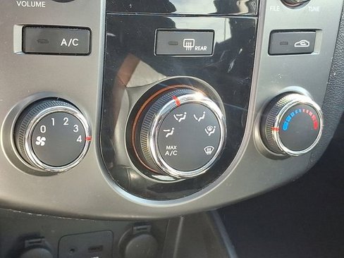 Used 2011 Kia Forte SX w/ Leather Pkg image 17