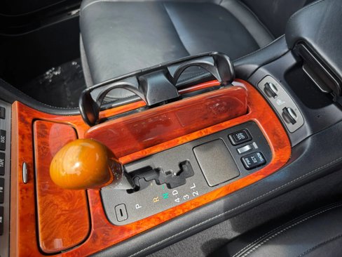Used 2005 Lexus SC 430 Convertible w/ Preferred Accessory Pkg image 11