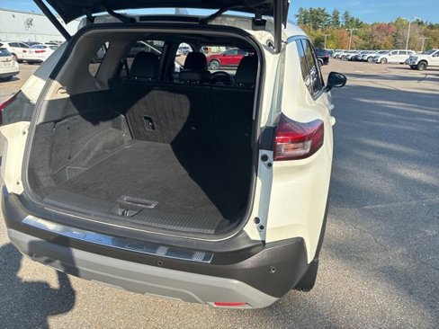 Certified 2021 Nissan Rogue SV w/ Premium Package image 20