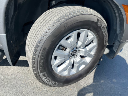 Used 2022 Nissan Frontier SV image 20