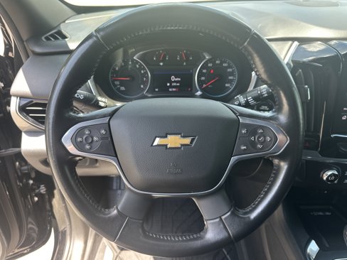 Used 2022 Chevrolet Traverse LT image 19