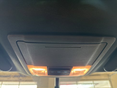 Used 2018 Ford Explorer XLT w/ Equipment Group 202A image 35