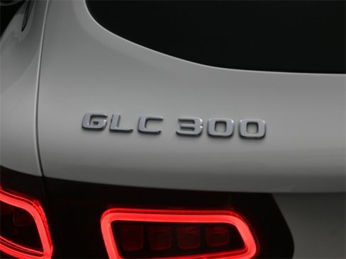 Used 2022 Mercedes-Benz GLC 300 image 25