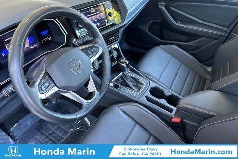 Used 2024 Volkswagen Jetta SE image 12