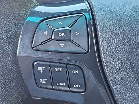 Used 2017 Ford Explorer XLT w/ Equipment Group 202A image 18