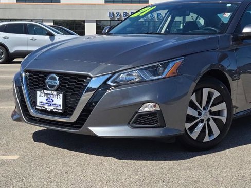 Used 2021 Nissan Altima 2.5 S image 2