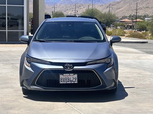 Used 2021 Toyota Corolla XLE w/ Carpet Mat Package (TMS) image 2