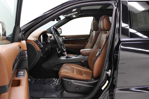 Used 2020 Jeep Grand Cherokee Overland image 14