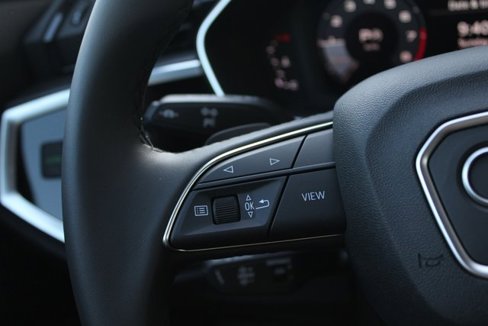 New 2025 Audi Q3 2.0T Premium image 11