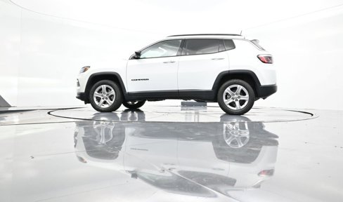 Used 2023 Jeep Compass Latitude w/ Convenience Group image 33