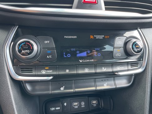 Used 2020 Hyundai Santa Fe SEL w/ Convenience + Premium Package image 12