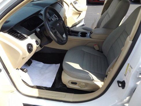 Used 2013 Ford Taurus SE image 12