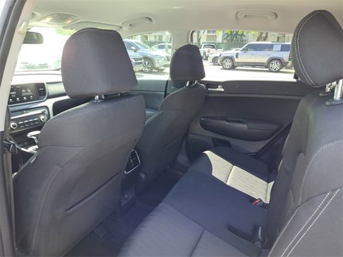 Used 2022 Kia Sportage LX image 5