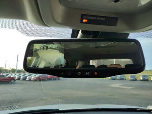 Used 2011 Chevrolet Equinox LT w/ Driver Convenience Package image 4