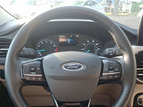 Used 2022 Ford Escape SE w/ Convenience Package image 16