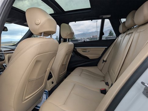 Used 2017 BMW 330i xDrive Wagon image 16