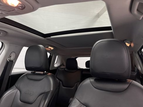 Certified 2018 Jeep Compass Limited w/ Navigation Group image 7