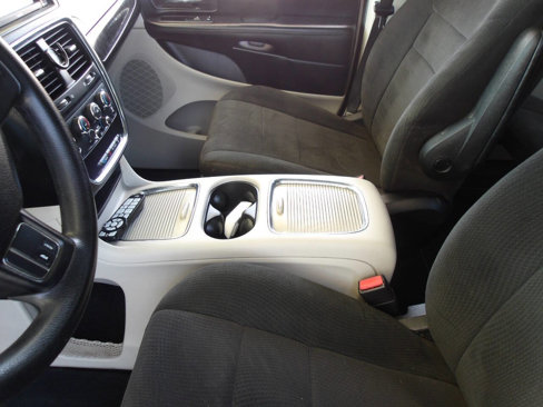 Used 2012 Dodge Grand Caravan SXT w/ Entertainment Group 1 image 17