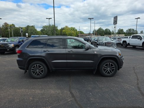 Used 2017 Jeep Grand Cherokee Trailhawk w/ Trailhawk Luxury Group image 5