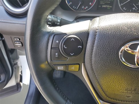 Used 2016 Toyota RAV4 Limited image 23