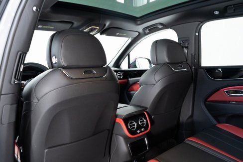 Certified 2023 Bentley Bentayga image 23