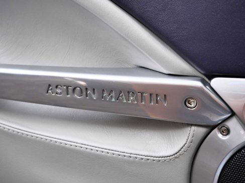 Used 2003 Aston Martin Vanquish image 27