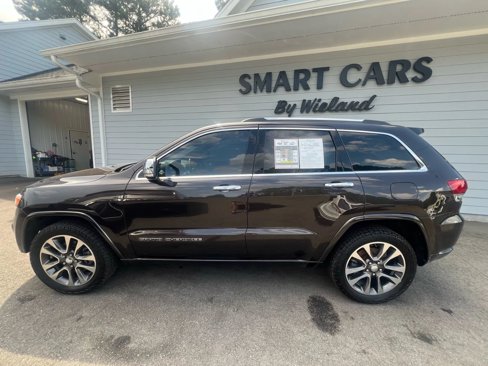 Used 2017 Jeep Grand Cherokee Overland w/ Jeep Active Safety Group image 2