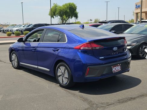 Used 2022 Hyundai Ioniq SE image 7
