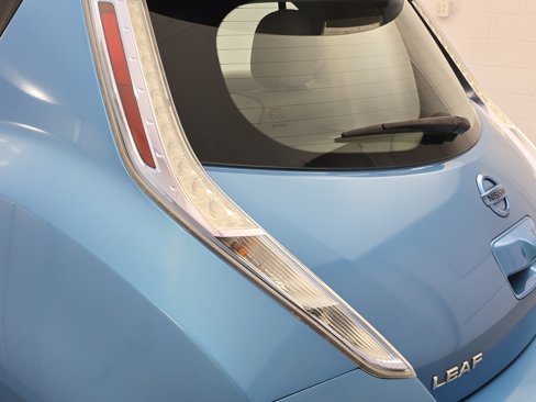 Used 2012 Nissan Leaf SL image 34
