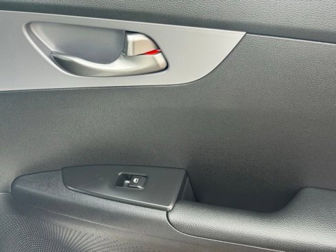 Used 2022 Kia Forte LXS image 20