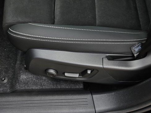 New 2026 Volvo XC40 B5 Ultra w/ Protection Package Premier image 24