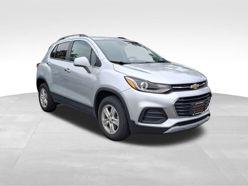 Used 2019 Chevrolet Trax LT w/ LT Convenience Package image 1