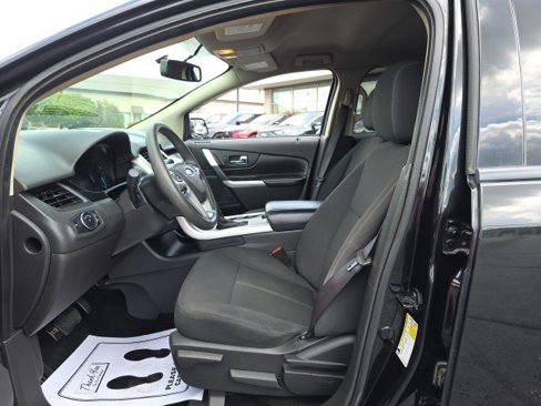 Used 2013 Ford Edge SE image 12