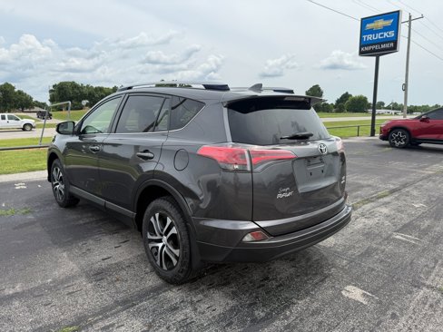 Used 2017 Toyota RAV4 LE image 10