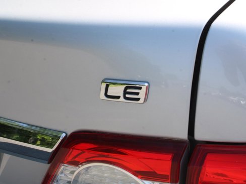 Used 2013 Toyota Corolla LE image 8