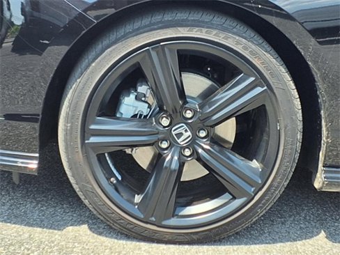 Used 2023 Honda Accord Sport image 12