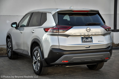 Used 2023 Nissan Rogue SV image 6