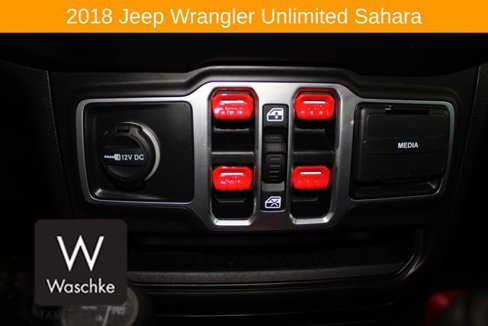 Used 2018 Jeep Wrangler Unlimited Sahara image 32