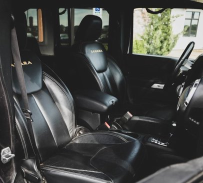 Used 2014 Jeep Wrangler Unlimited Sahara w/ Dual Top Group image 26