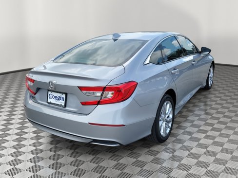 Used 2020 Honda Accord LX image 3