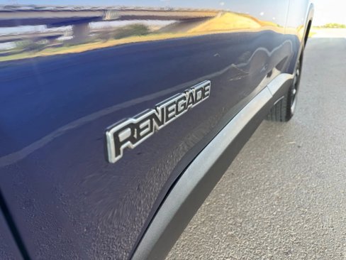 Used 2016 Jeep Renegade Sport w/ Power & Air Group image 9