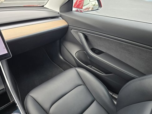 Used 2018 Tesla Model 3 Long Range image 31